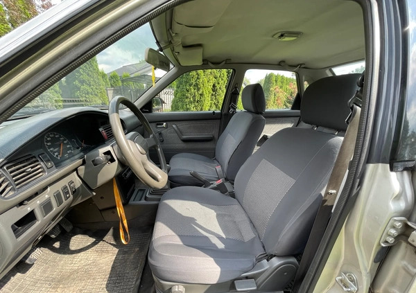 Mazda 626 cena 8900 przebieg: 273272, rok produkcji 1989 z Włocławek małe 704